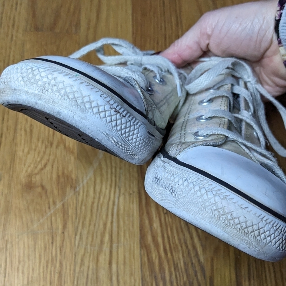 Converse Size 3 Chuck Taylor All‎ Star Iridescent Glitter Low Top Sneaker Shoes - Picture 7 of 9